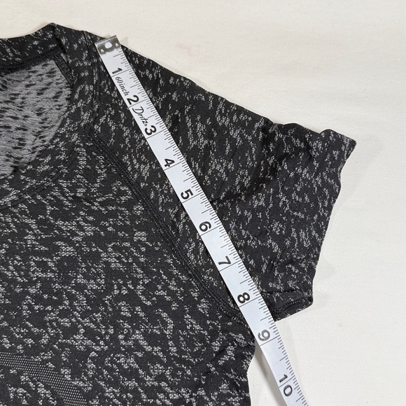 lululemon athletica Black and Gray Tank Top - Picture 6 of 7